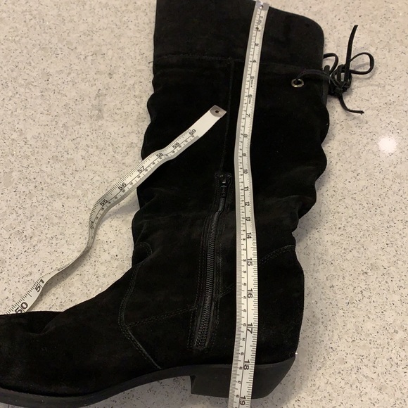 Suede boots - Picture 5 of 5